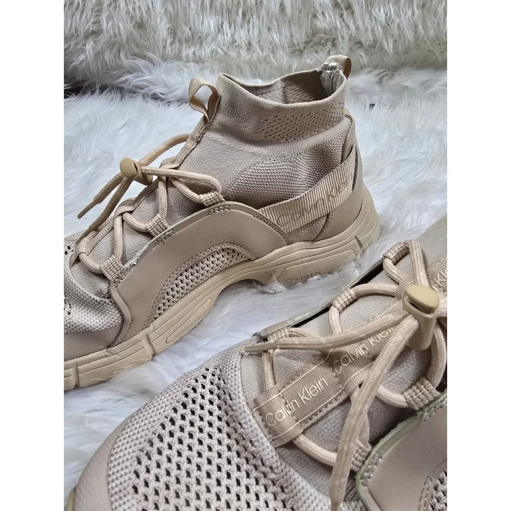 Mens Super Cool Nude Calvin Klein Sneakers Size 9 - Worn a Couple Times